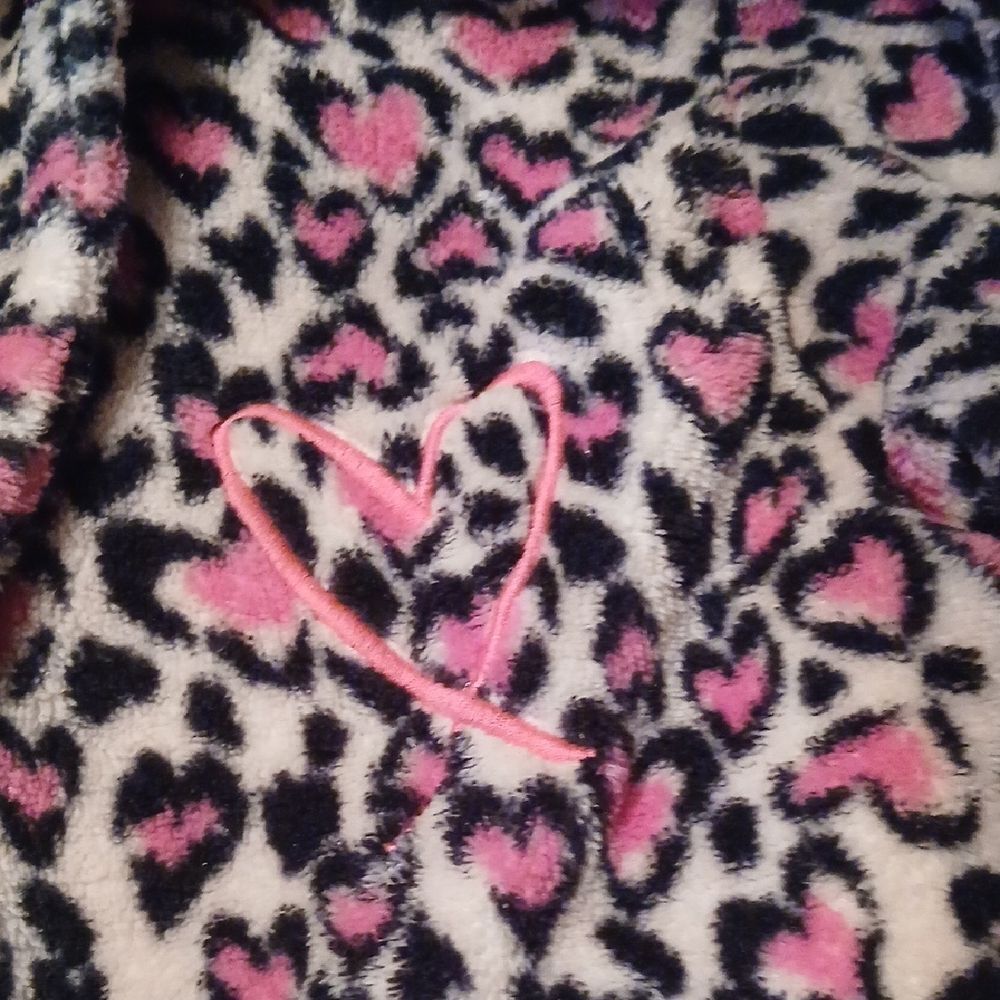 Victoria's Secret Pink Leopard Print Fluffy Short Robe Size M/L